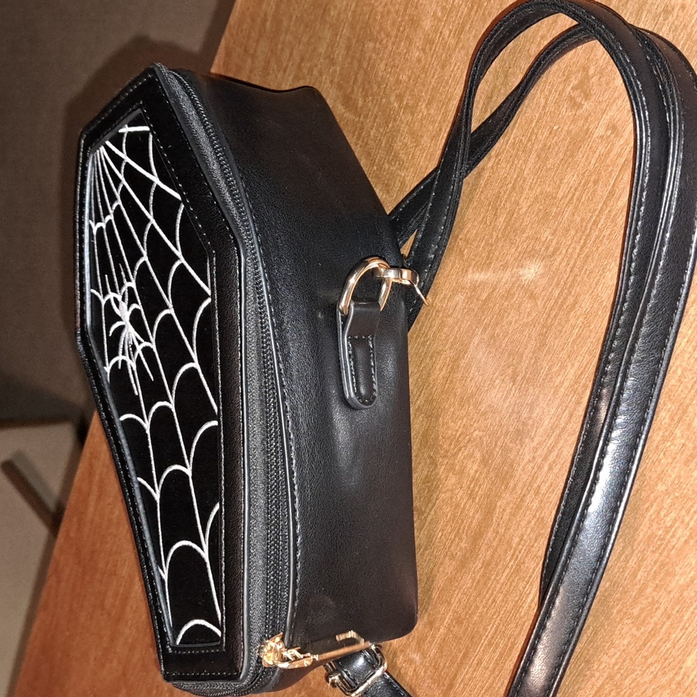 Halloween Coffin purse - Picture 3 of 8